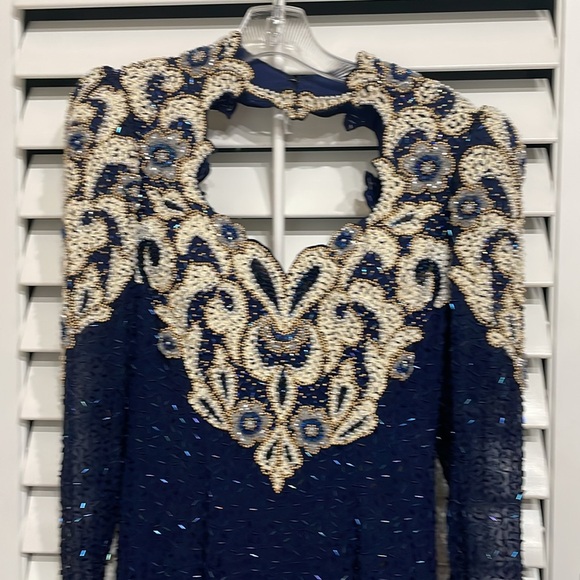 Landa 100% Silk Size 8 Navy Long Sleeve Sequined Gown - Picture 1 of 9